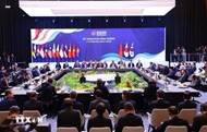 Vietnamese PM urges stronger ASEAN+3 solidarity for inclusive, sustainable growth